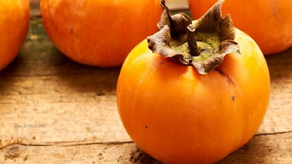 Is eating astringent persimmons harmful
