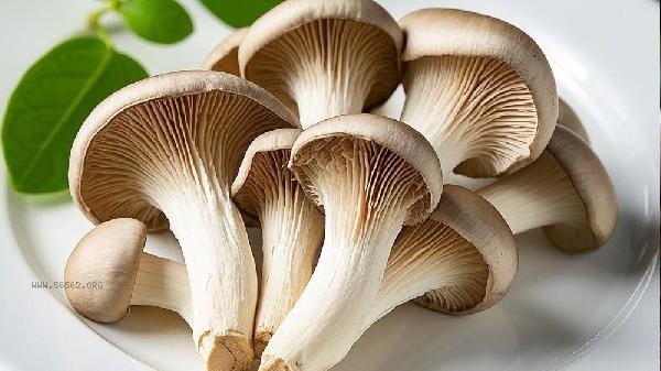 How to distinguish whether mushrooms are poisonous