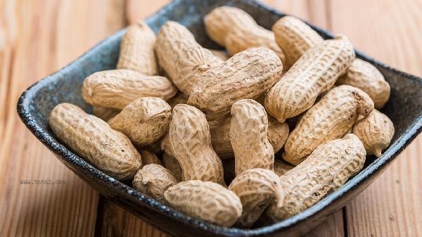 Can burnt peanuts be eaten