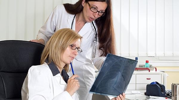 Pulmonary bullae can be treated with traditional Chinese medicine