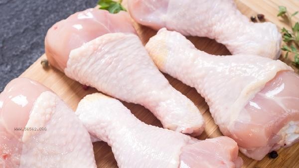 Can thawed chicken be refrozen