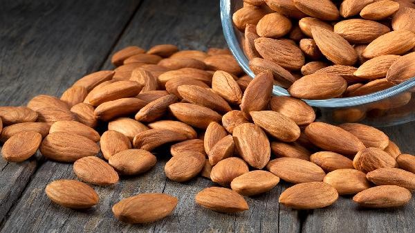 Is the food hot or cold in the refrigerator